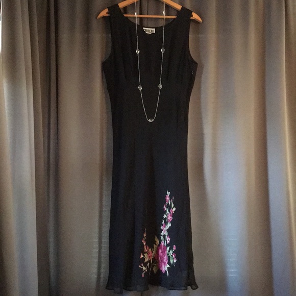 EUC*100% SILK sleeveless dress w/ beaded detail - Picture 8 of 8